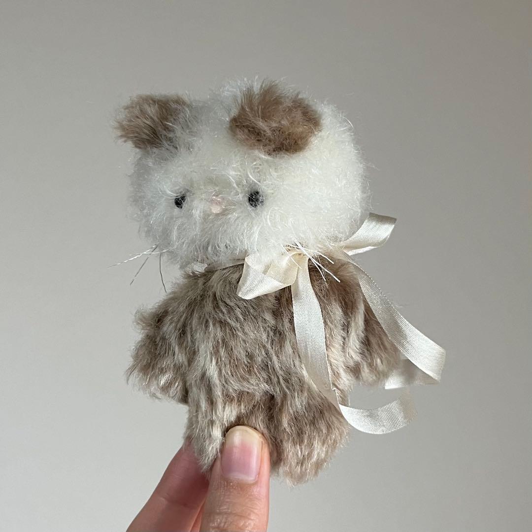 ぺろん　ほうじ茶みるく　ちいさなネコ　猫　ぬいぐるみ　作家　テディベア　レトロ