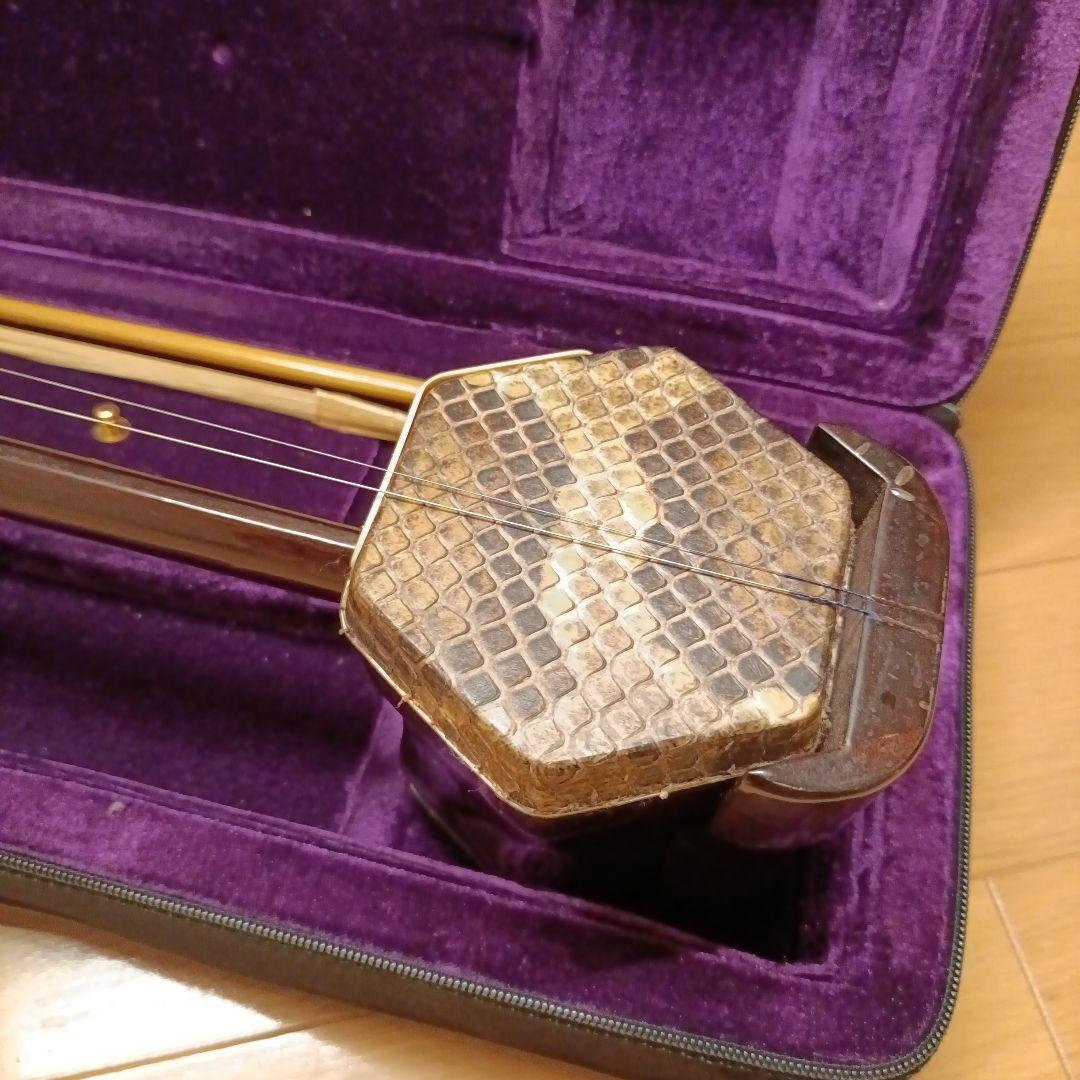 二胡　彩雲　ER-400 上海民族楽器 ハードケース　弓　本革　蛇皮