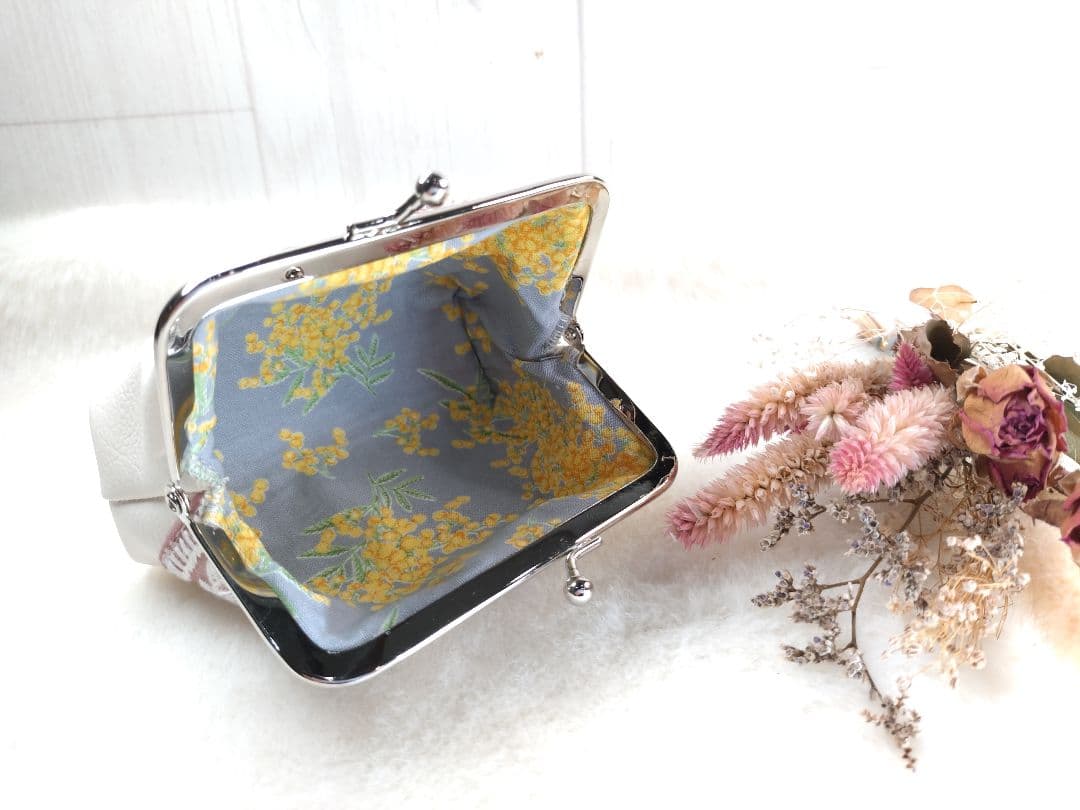 がま口ミニポーチ ／ インド刺繍レース使用