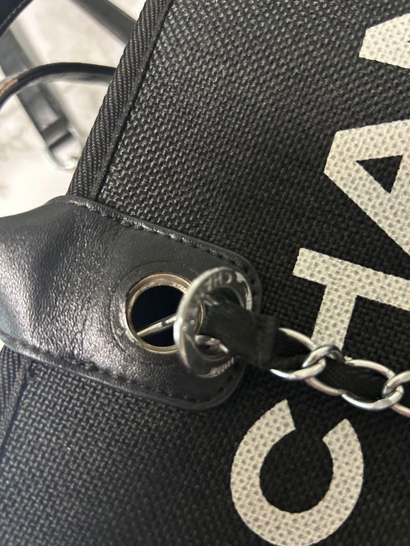 CHANEL キャンバスバッグ 黒　ノベルティ