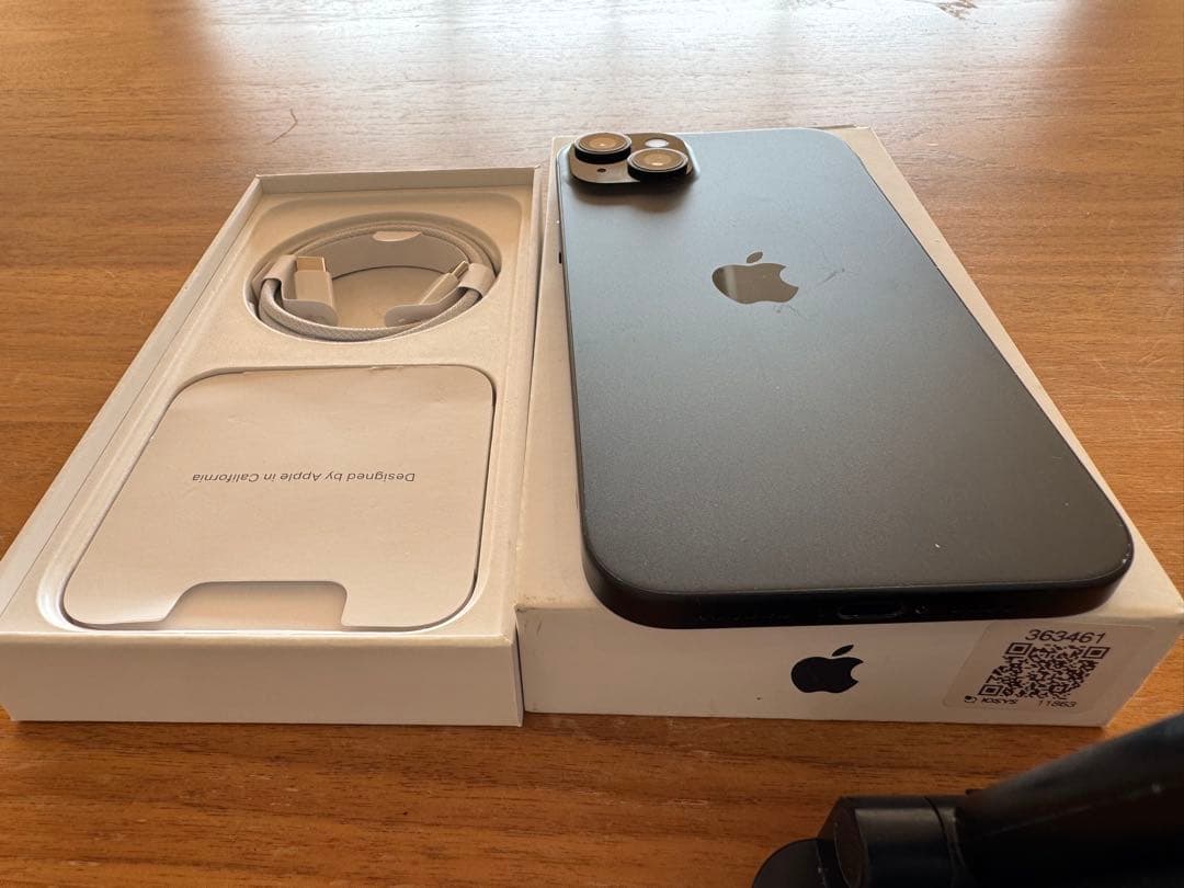 Apple iPhone 15 Plus 本体