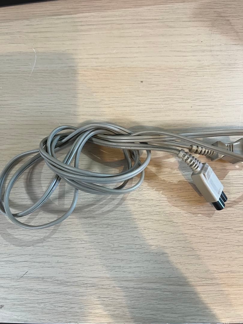 シャープ製のブルーレイディスクレコーダー「BD-H51」　2012年製