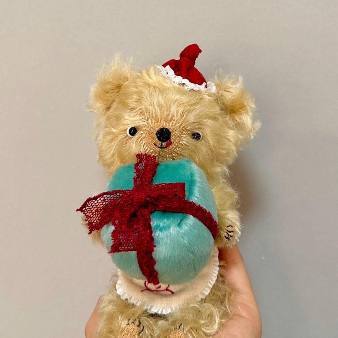 かわいいサンタ熊ちゃん テディベア ぬいぐるみ 海外作家様 ハンドメイド くま
