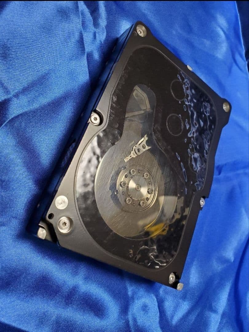 JURESケース　自作ほぼ組み立て済み光るパソコン