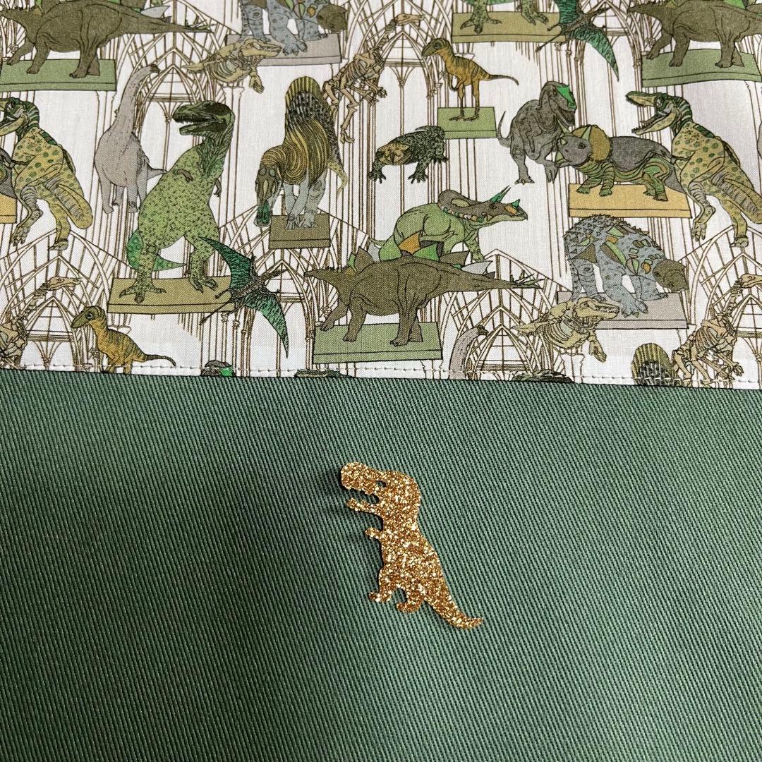 リバティ　クラウスロアーズアンドダイナソーズ　絵本袋　ナップサック　上靴袋　3点