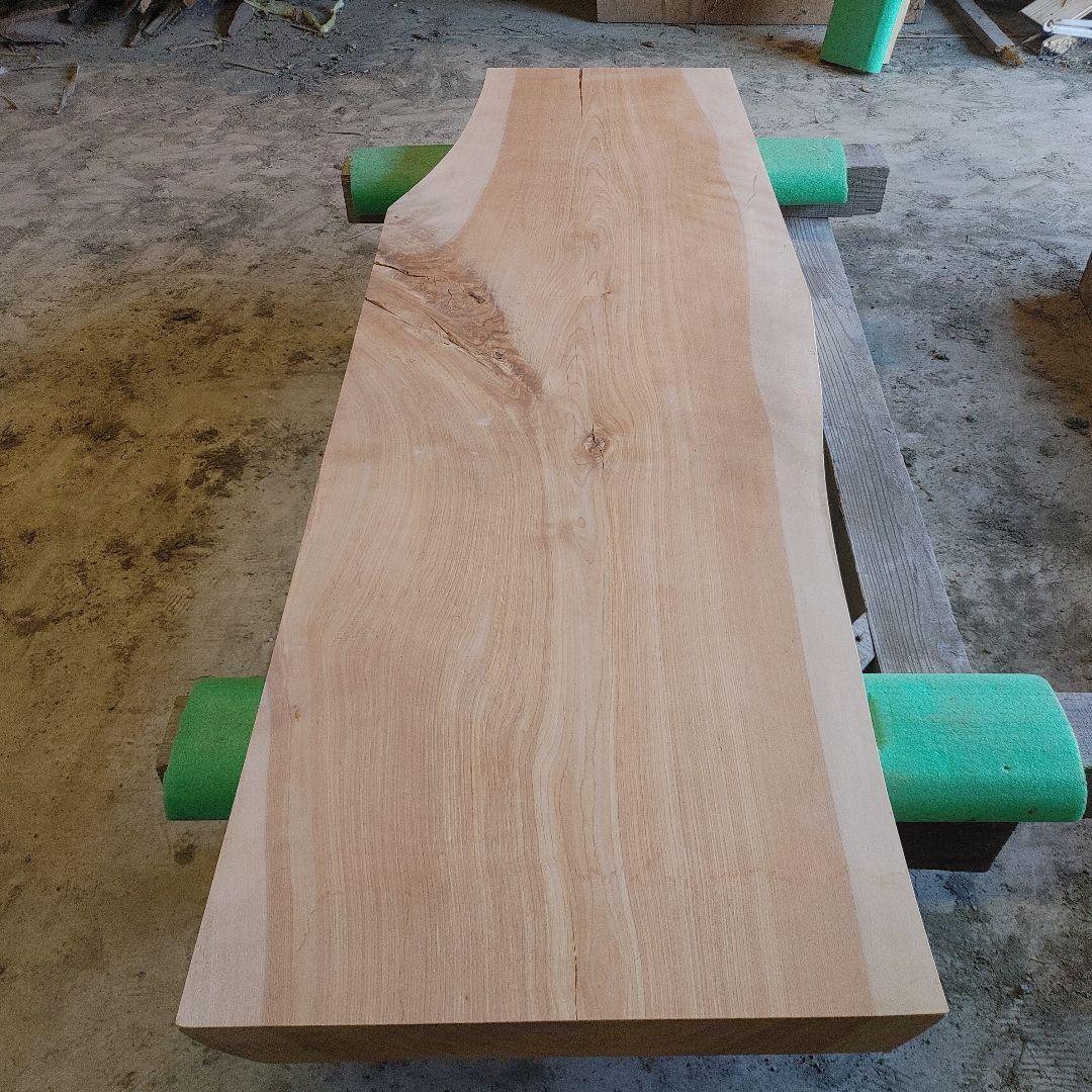 送料込み　桂　カツラ　一枚板　無垢材　天板　テーブル　カウンター DIY番号70