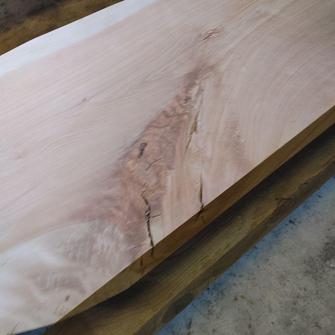 送料込み　桂　カツラ　一枚板　無垢材　天板　テーブル　カウンター DIY番号70