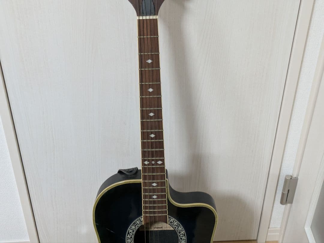 レジェンド　エレアコ　シリアルナンバー9610　モデルLMB-30　ストラップ付