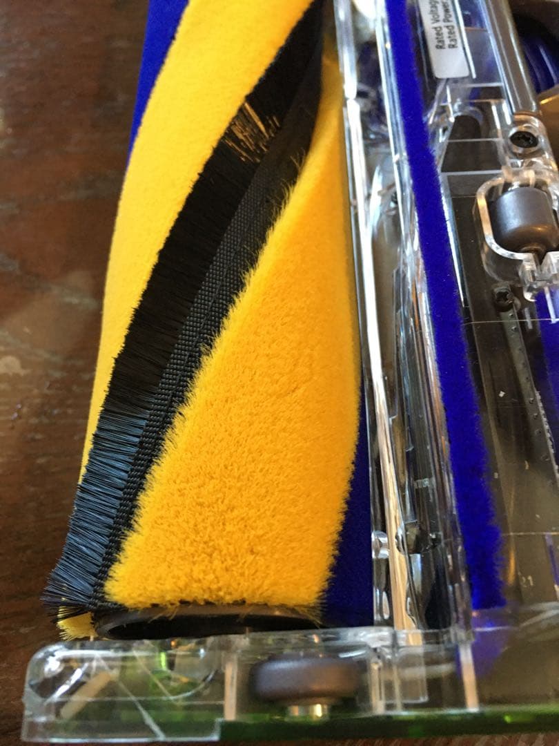 スティッククリーナー ヘッド 青と黄色のストライプ