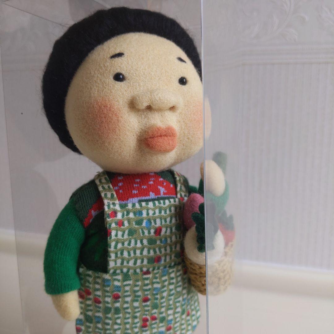 レア　人気作家　サッタペッタさん　羊毛フェルト 人形　おばちゃん　ぬいぐるみ