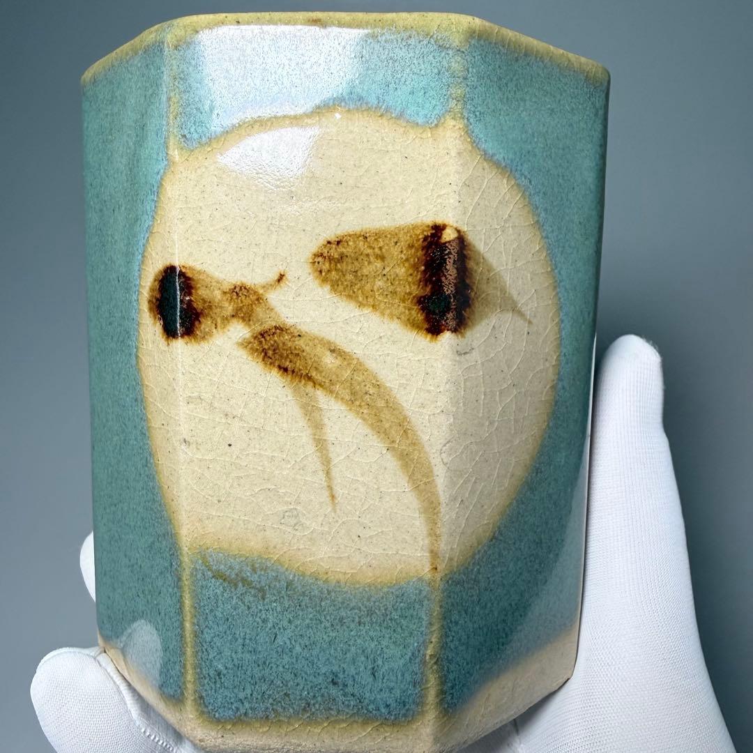 1*】様 人間国宝　濵田庄司　益子焼　八角形　花瓶　織部　緑釉薬　高さ10.8c