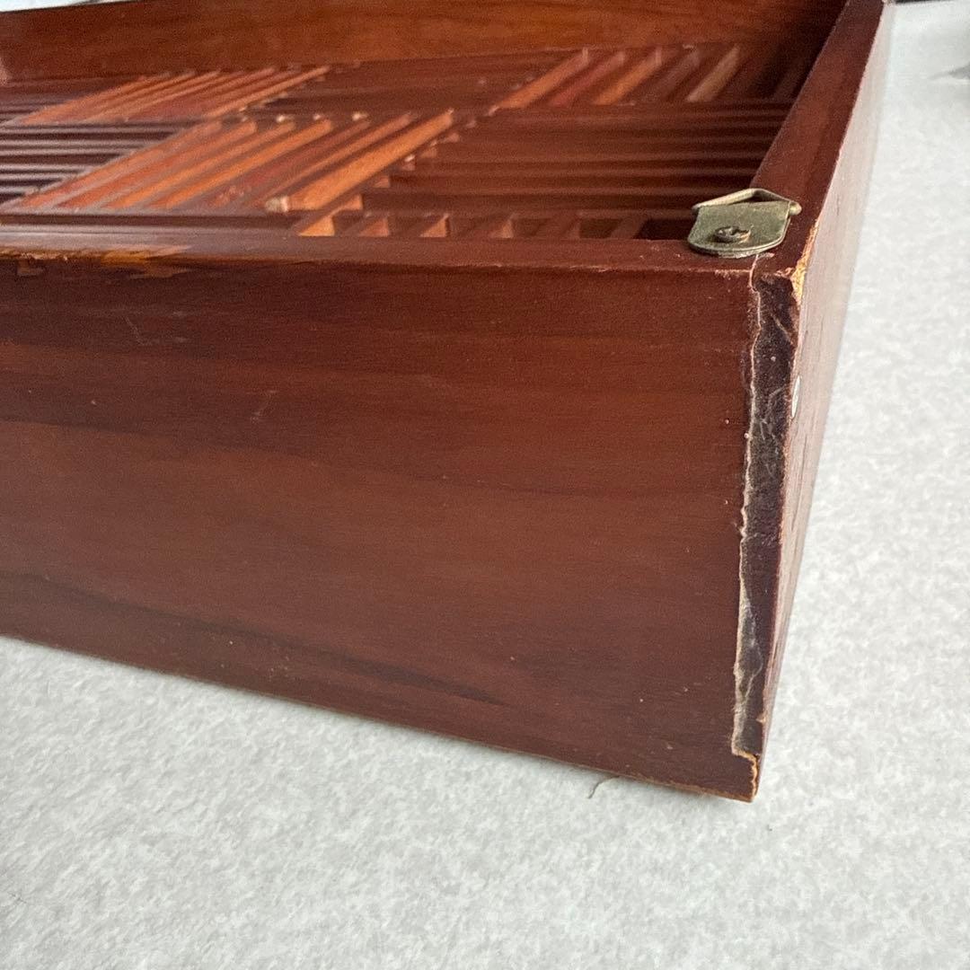 木製 格子 飾り棚　ディスプレイ棚 レトロ インテリア