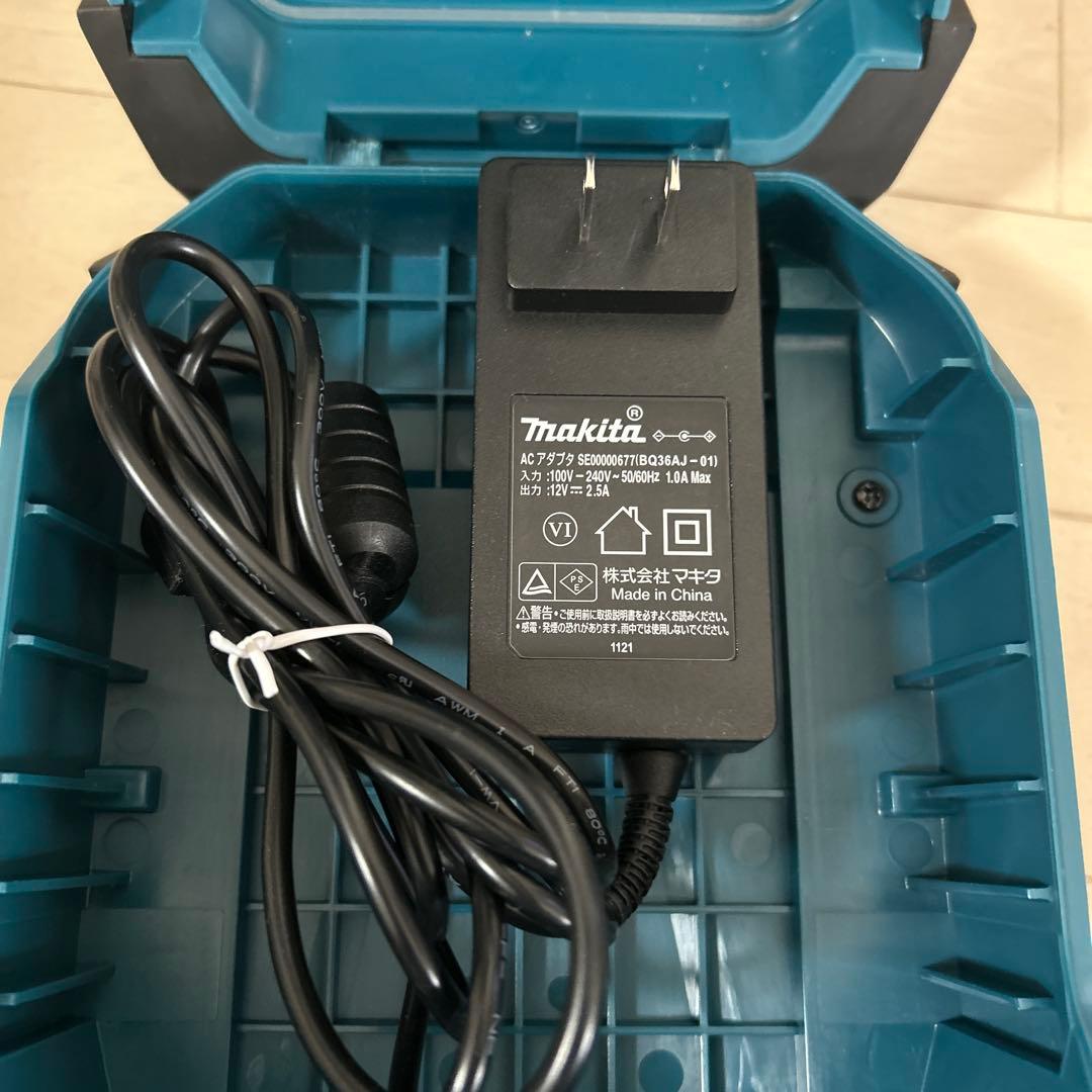 Makita MR005GZ Bluetoothラジオ