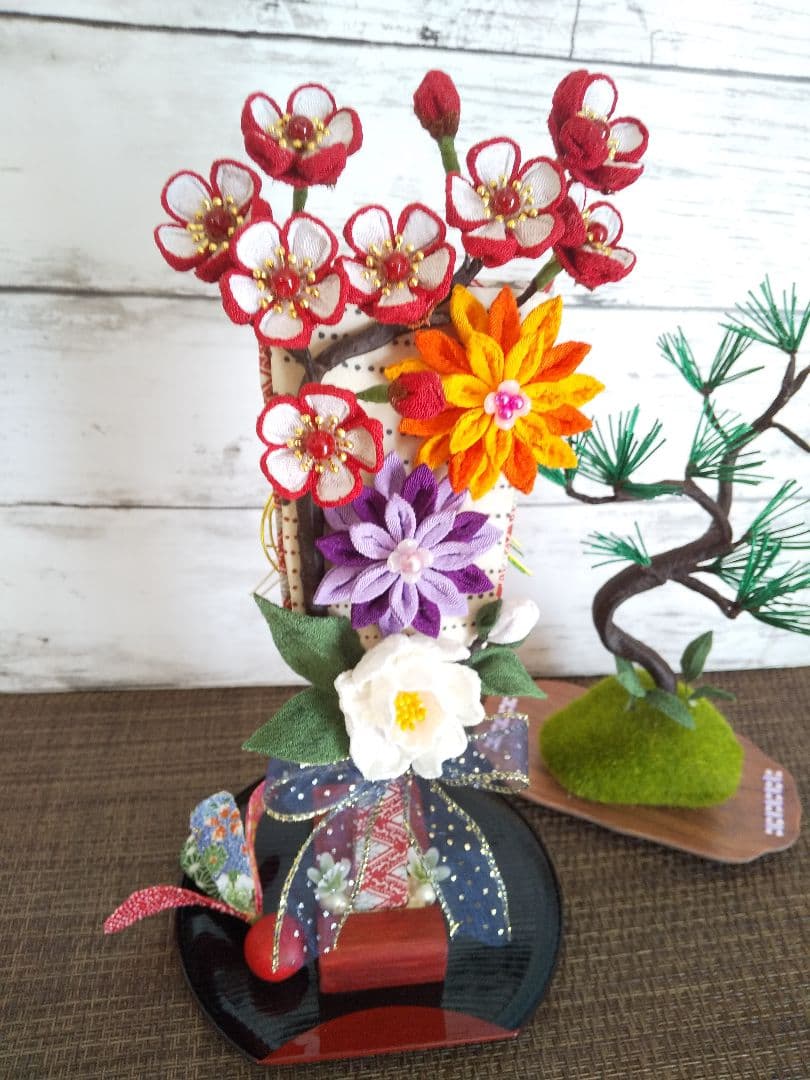 つまみ細工　梅　椿　羽子板　正月飾り　ハンドメイド