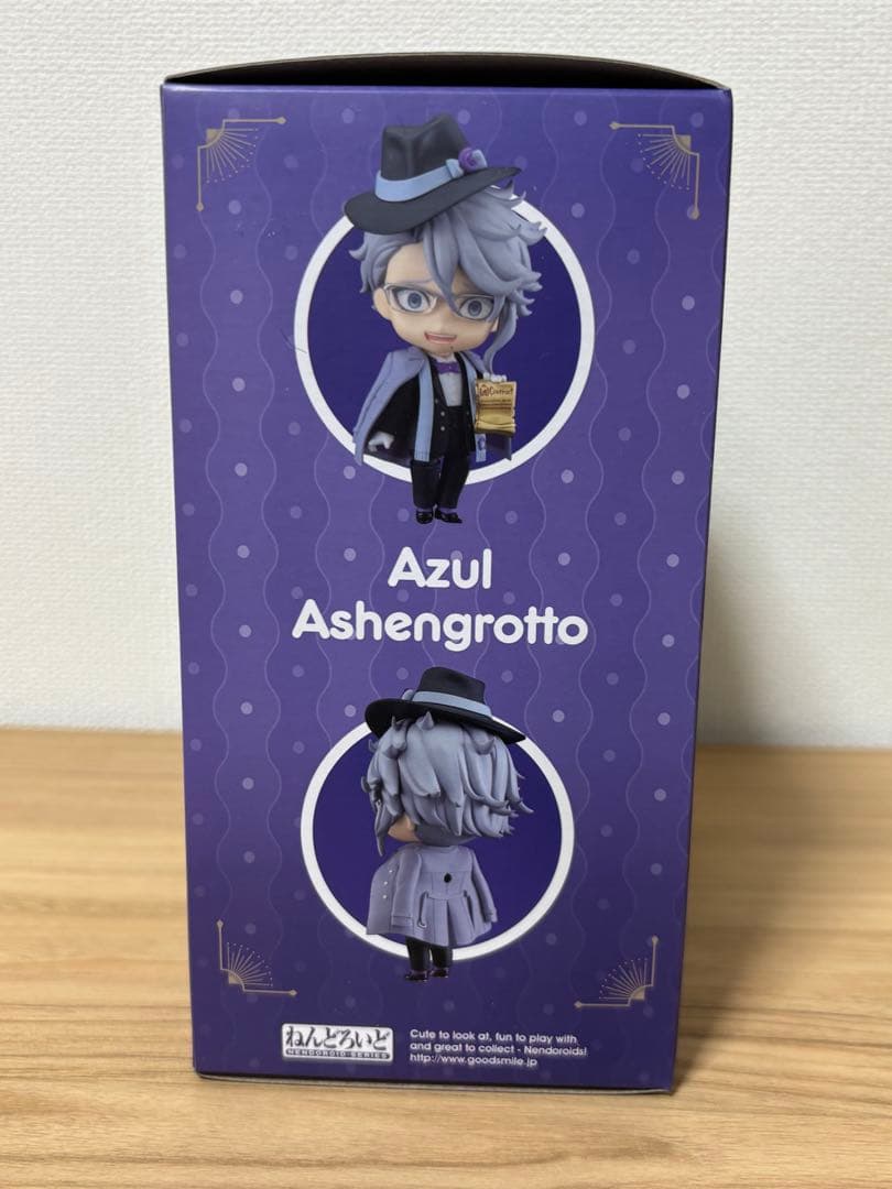 【新品未開封】ツイステッドワンダーランド　アズール　ねんどろいど