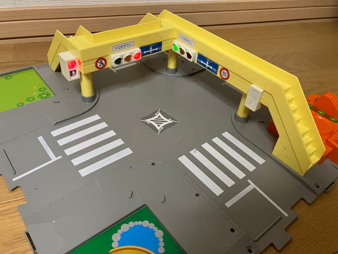 トミカタウン ぼくの街のサウンド交差点　廃盤