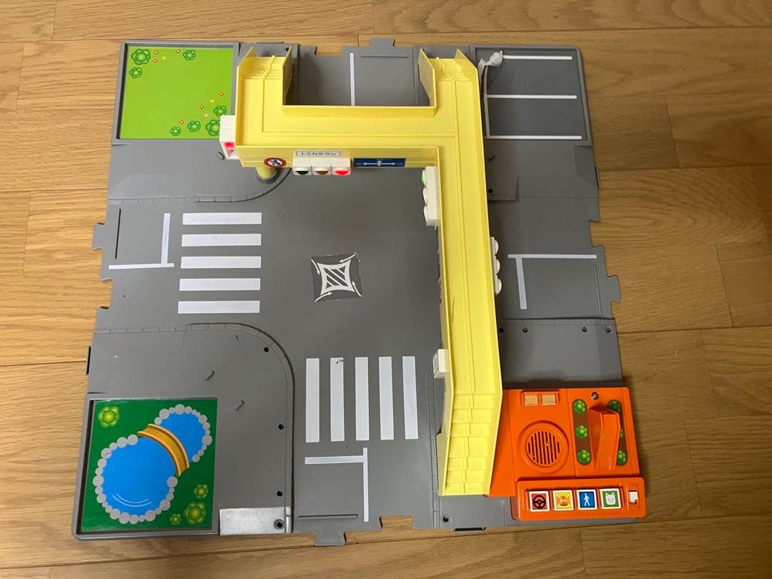 トミカタウン ぼくの街のサウンド交差点　廃盤