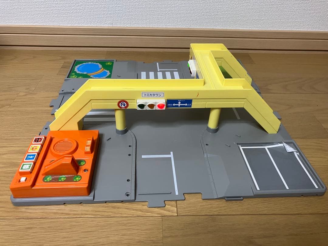 トミカタウン ぼくの街のサウンド交差点　廃盤