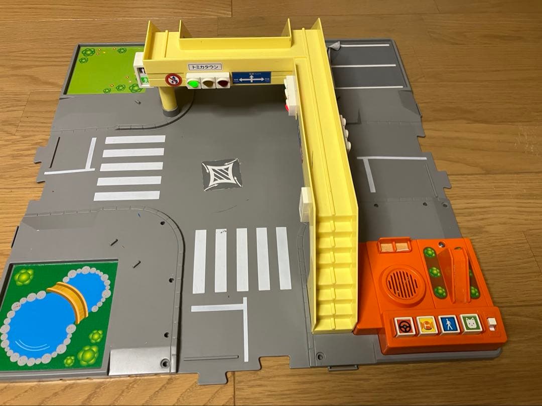 トミカタウン ぼくの街のサウンド交差点　廃盤