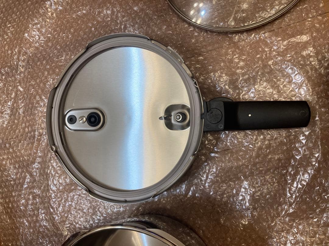 新品　フィスラー ビタクイックプラス 片手圧力鍋3.5L