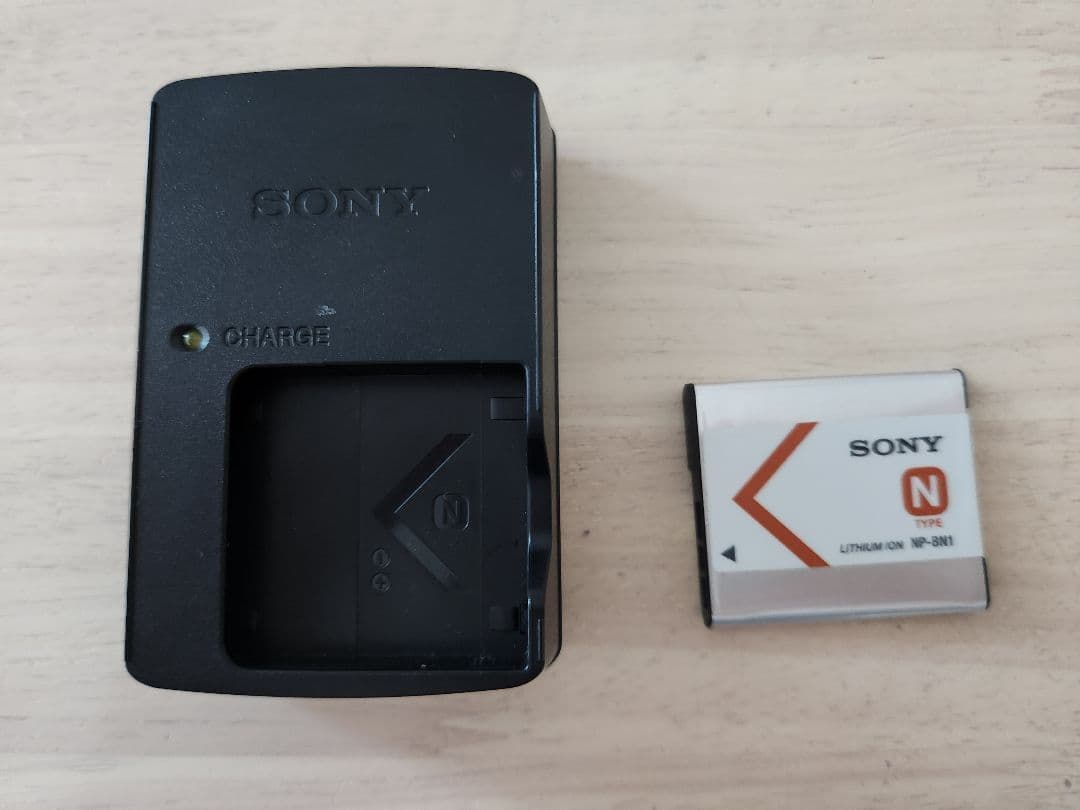 SONY デジタルカメラ　Cyber-Shot DSC-W320