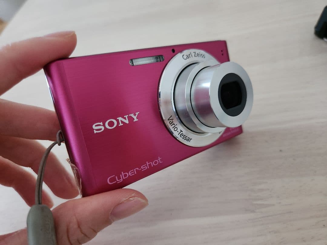 SONY デジタルカメラ　Cyber-Shot DSC-W320