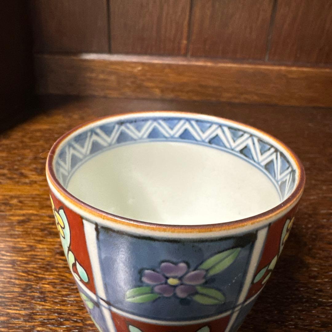 佐藤走波(六代)染錦. 水仙市松文. 蕎麦猪口