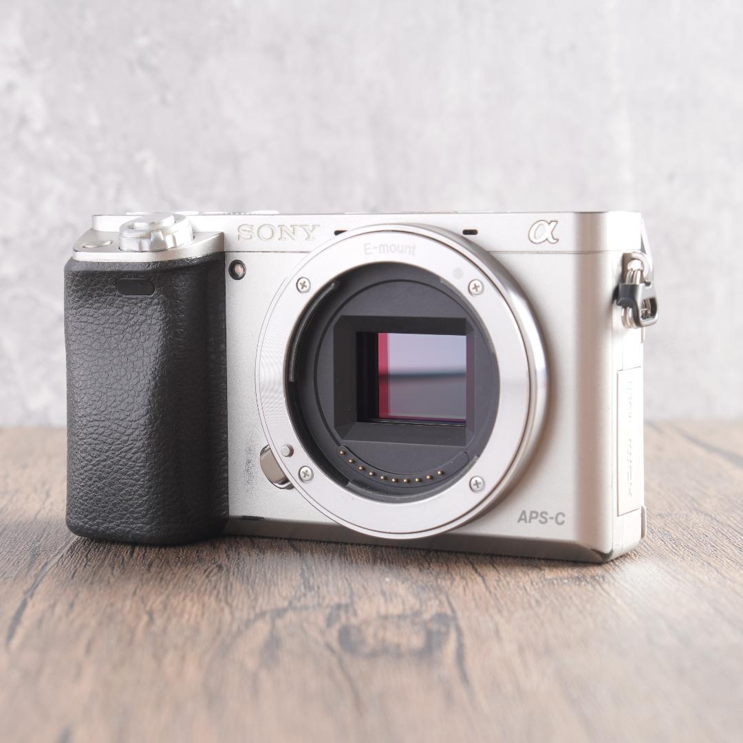 ✨美品✨シルバー✨運動会・イベントに✨SONY α6000　512