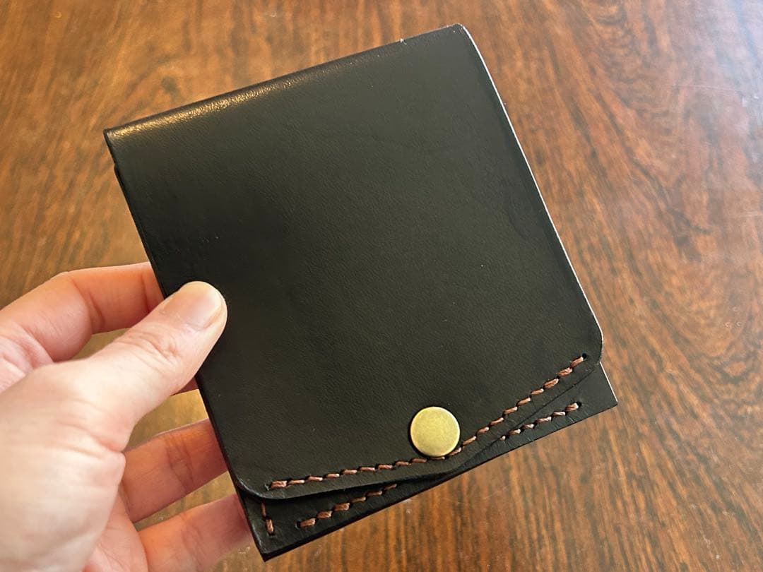 本革 ミニ財布 コンパクト財布 ハンドメイド レザー 手縫い 二つ折り　ブラック