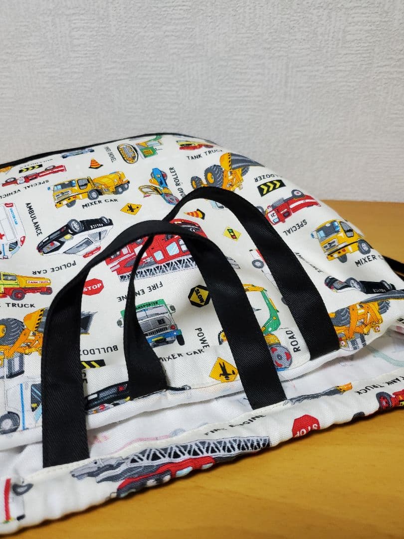 ナップサック 体操服入れ お着替え袋   ワーキングカー’24柄×ブラック
