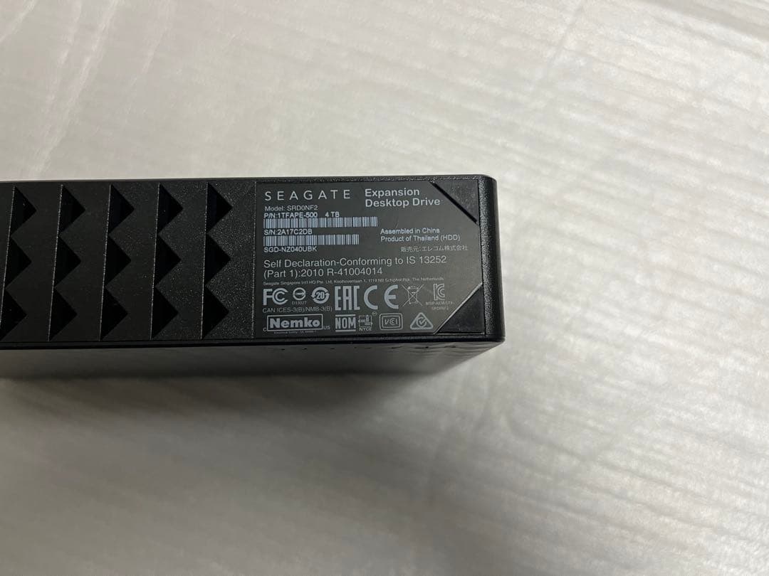 SEAGATE Expansion Desktop Drive ブラック　4TB