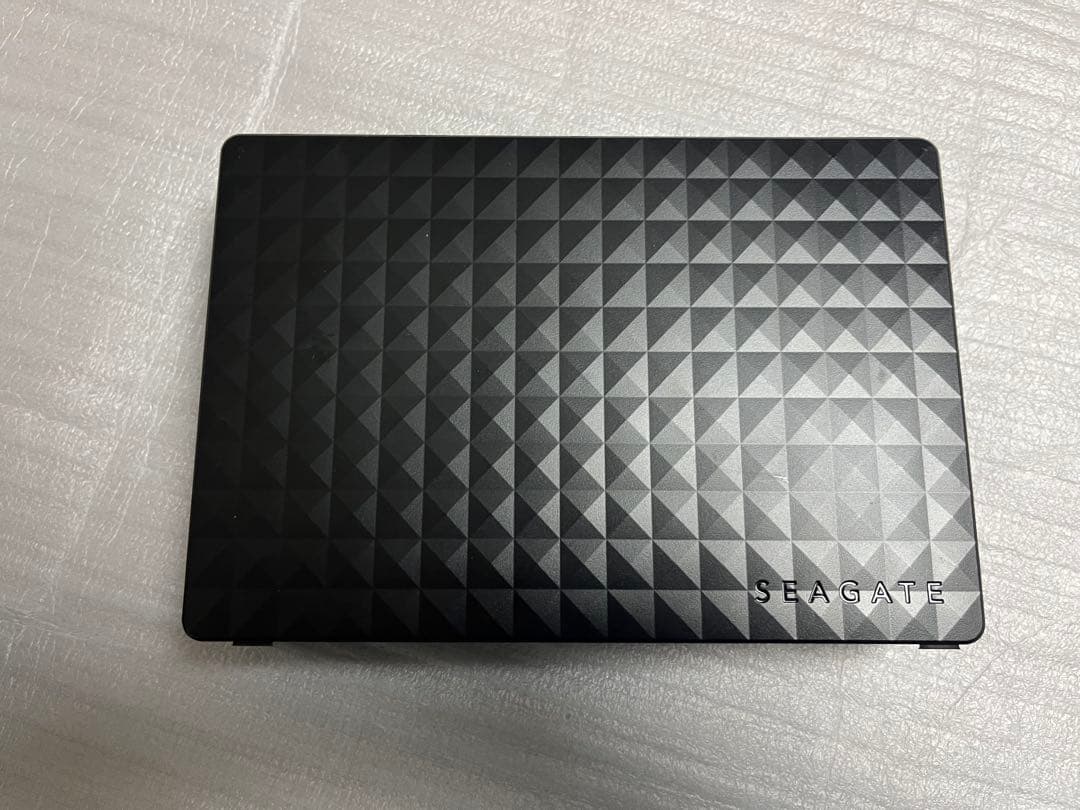 SEAGATE Expansion Desktop Drive ブラック　4TB