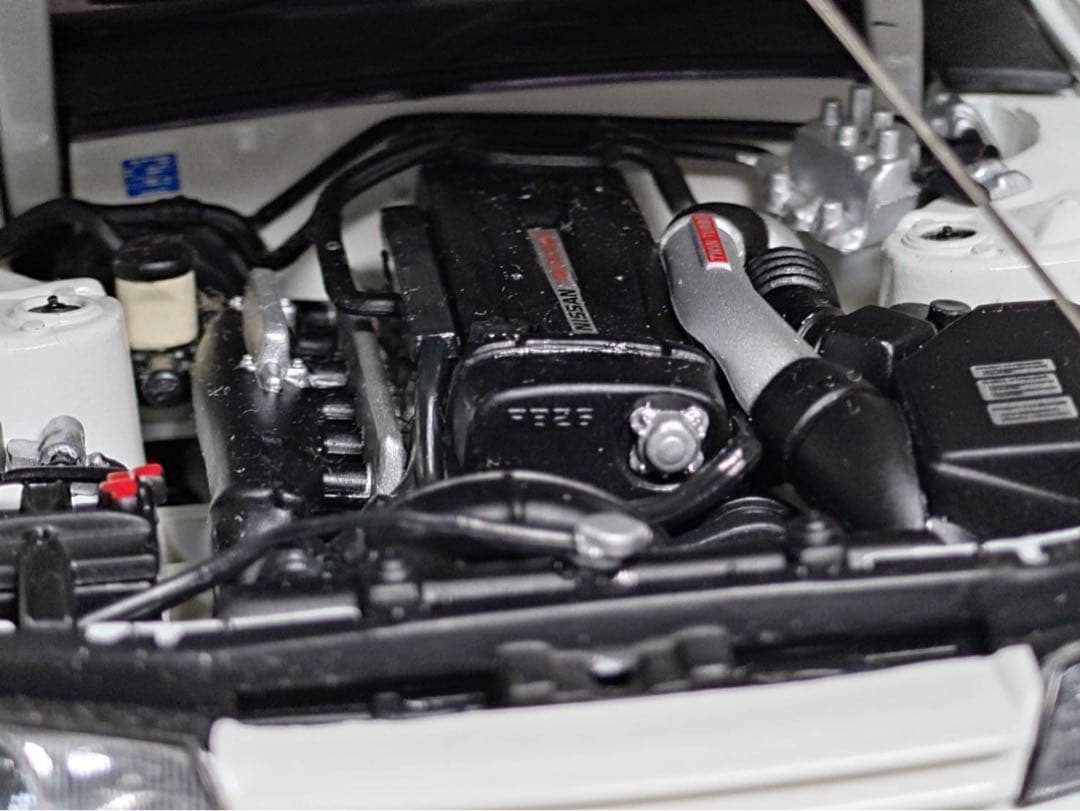 ミニカー Nissan Skyline GT-R (R32) V-Spec II 1/18