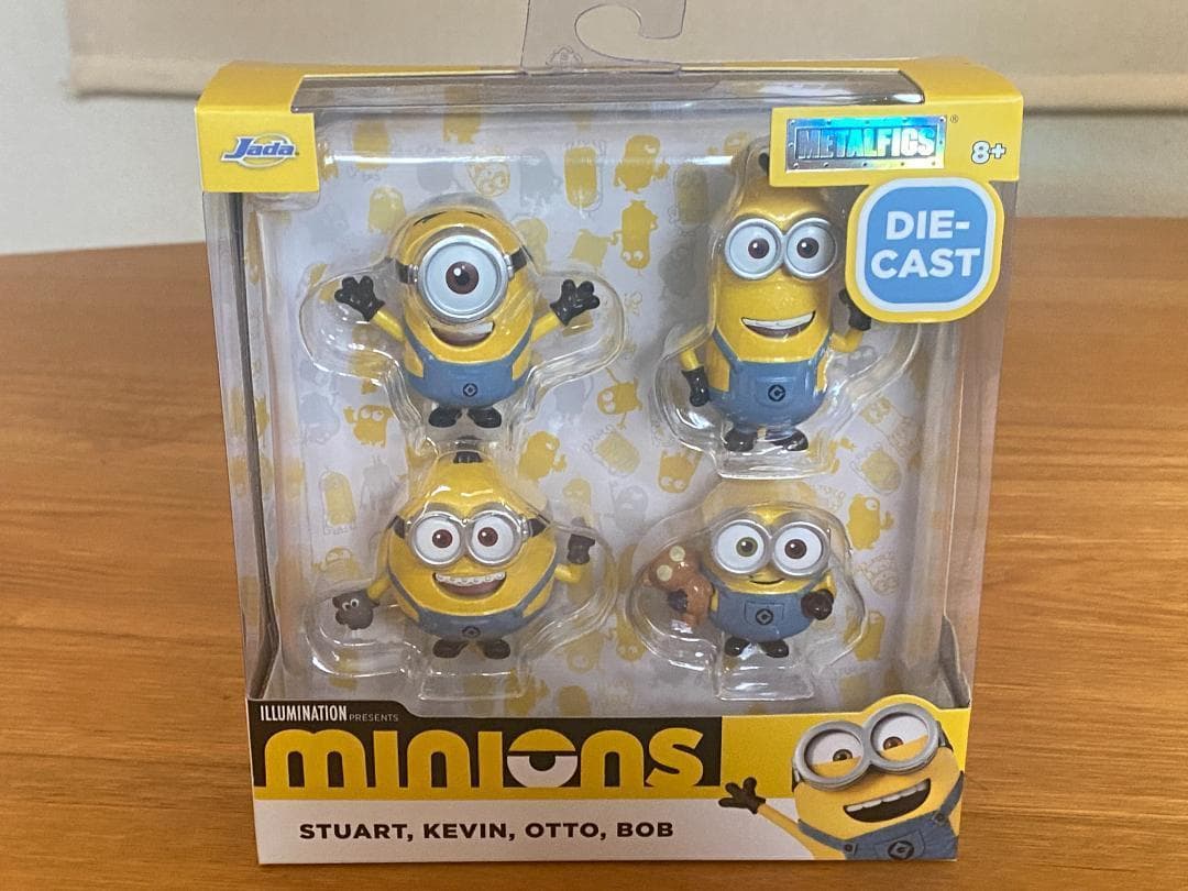 ミニオンズ フィギュア 4体セット ダイキャスト 金属製 映画グッズ