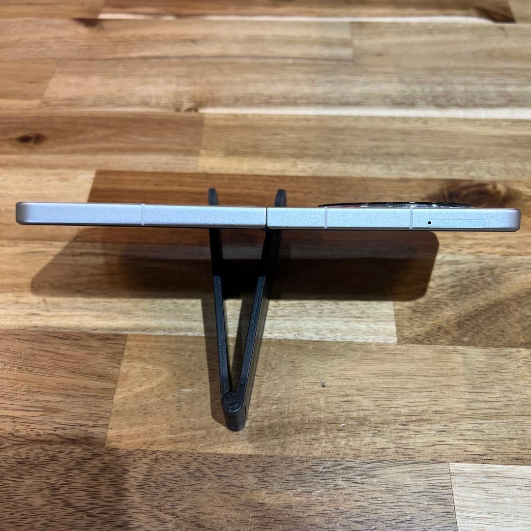 C933 YM SIMフリー　Libero Flip A304ZT