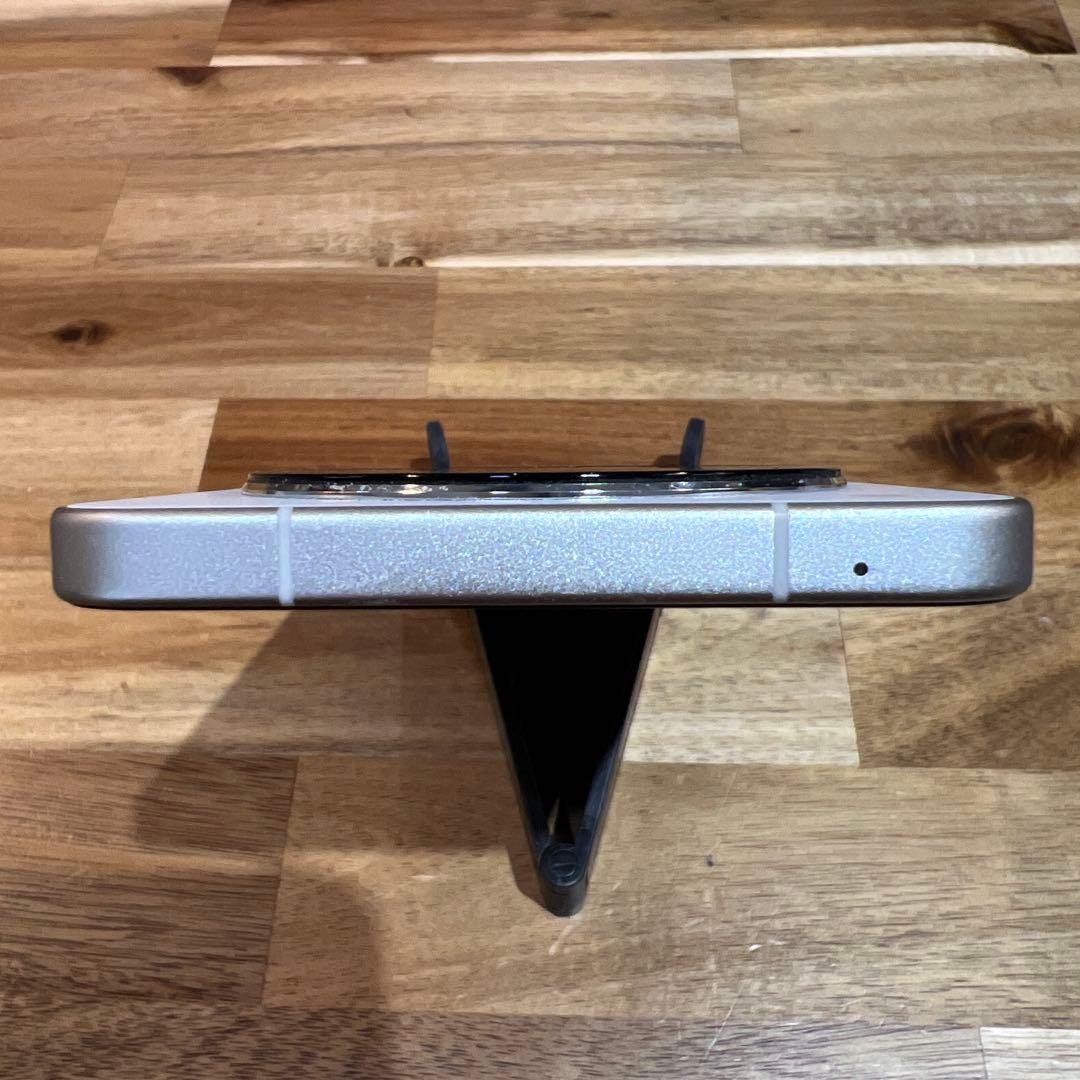 C933 YM SIMフリー　Libero Flip A304ZT