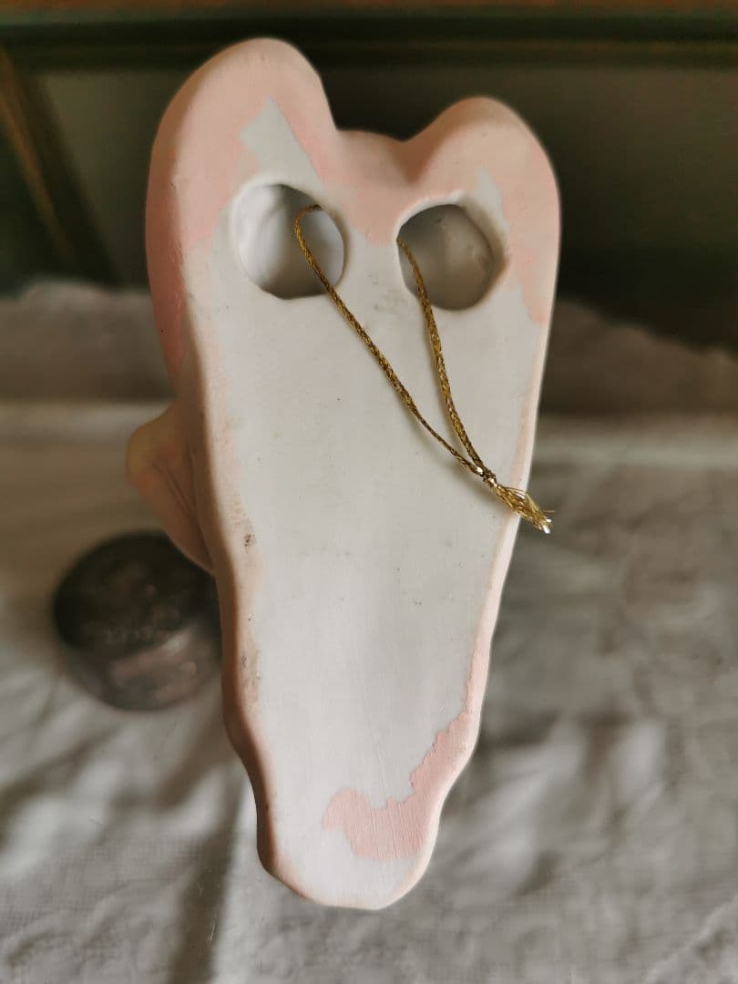 アンティークベルギー 少女の天使の聖水入れ 素焼きビスク 壁掛け飾り 淡いピンク