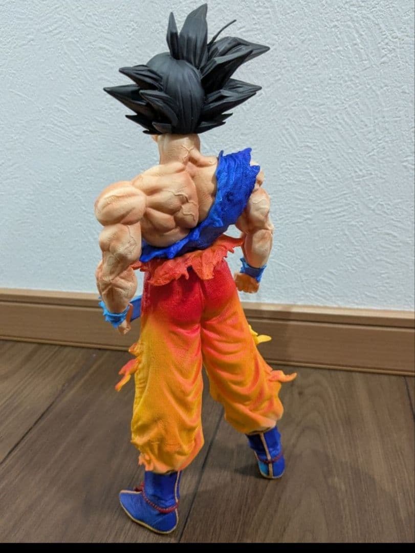 ドラゴンボール 孫悟空 スーパーサイヤ人　最終決戦　30cm 頭部パーツ3種付き