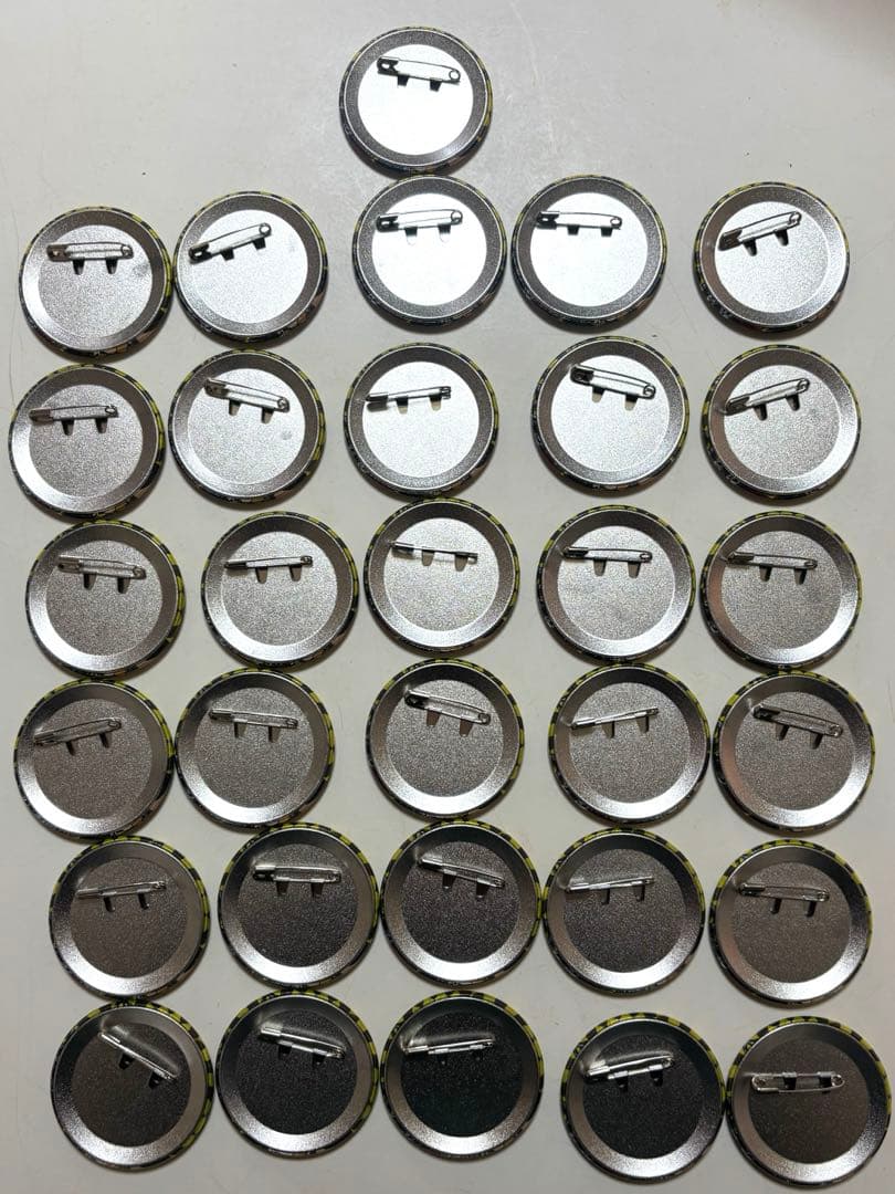 ジョジョの奇妙な冒険 黄金の風 缶バッジ リゾット・ネエロ 31個セット