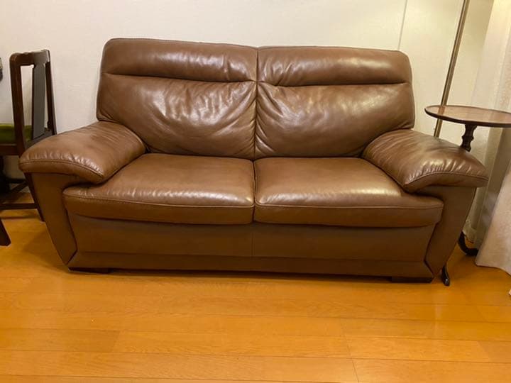 Italy ナツッジ社本革ブラウンカラーソファ2-3人掛用