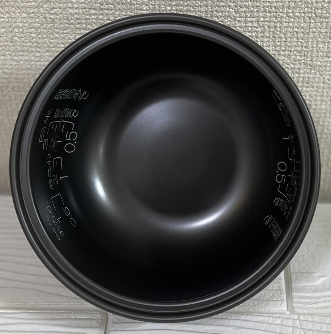 象印 マイコン炊飯ジャー 極め炊き NS-NH05-WZ