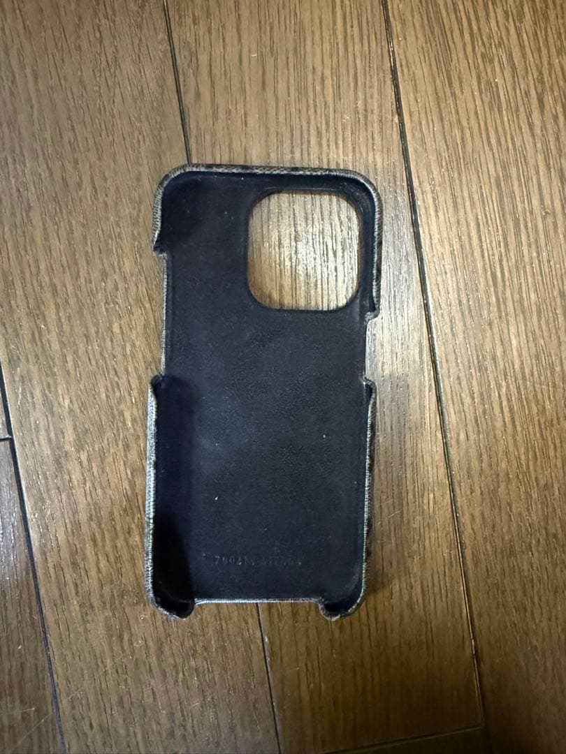 GUCCI iPhone15 Pro用ケース