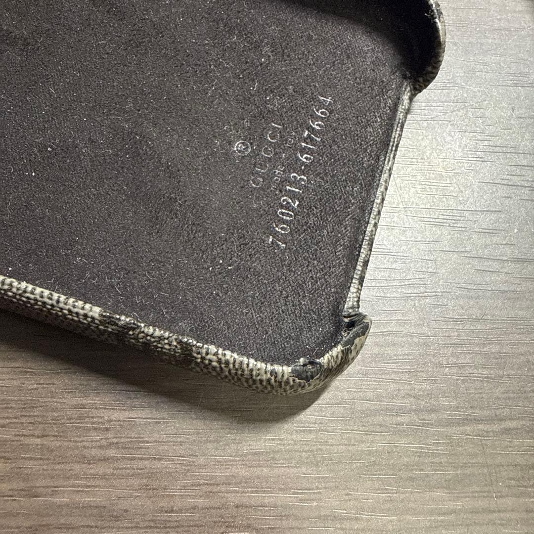 GUCCI iPhone15 Pro用ケース