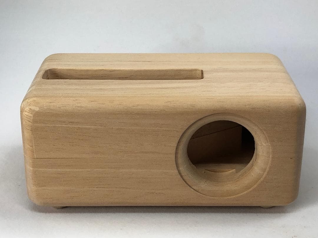 木製iPhoneスピーカー
