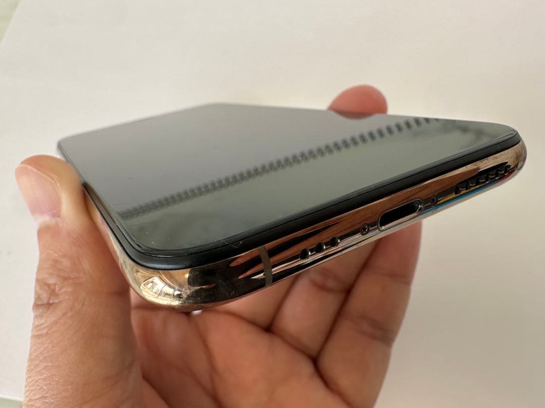 【値下げ！】　iPhone XSゴールド 256GB