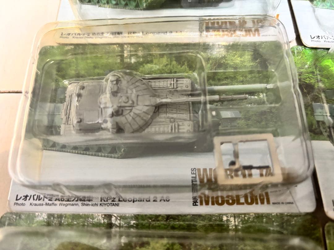 新品未使用　KPZ Leopard 2 A6 戦車　12体セット　ミリタリー