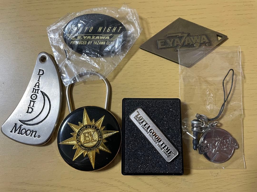 矢沢永吉 ビーチタオル 2つは未使用。3つは中古品。 アクセサリー