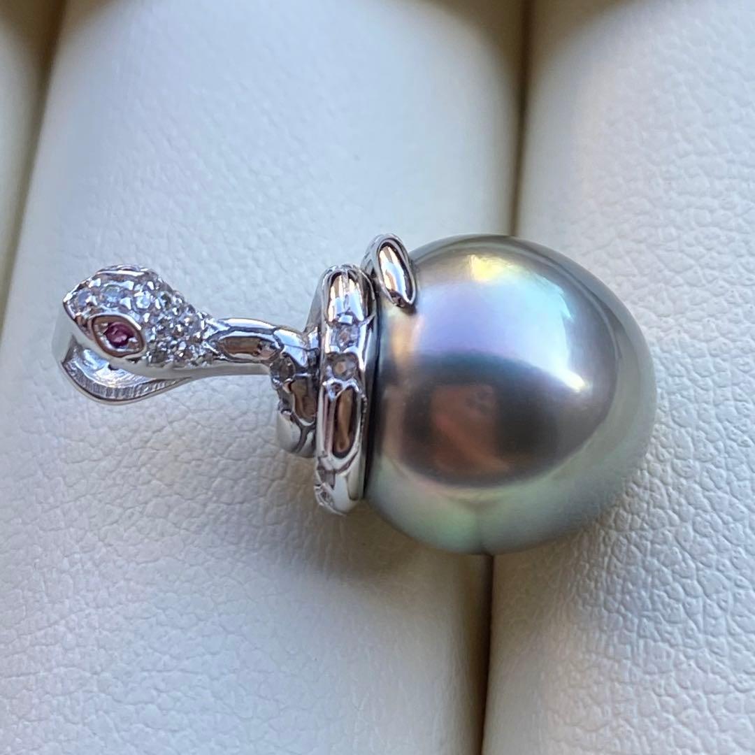 本真珠　南洋黒蝶真珠ネックレストップ　12.5*11.2mmグリーンPT1006