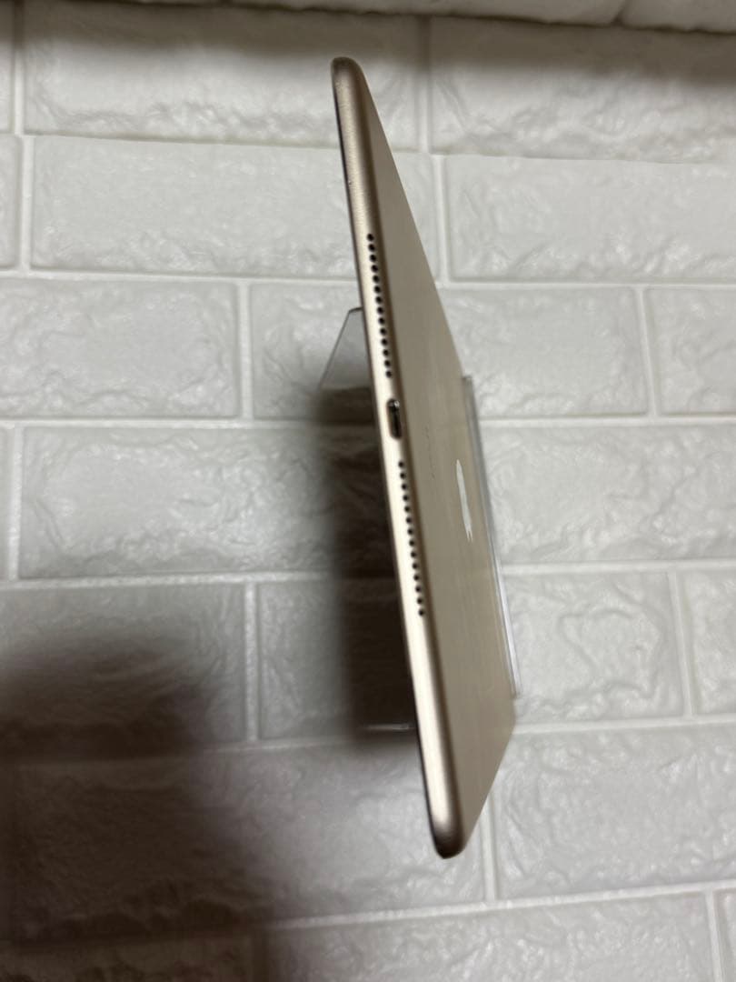 【画面美品】iPad Air 2 WiFi + cellularモデル 16GB