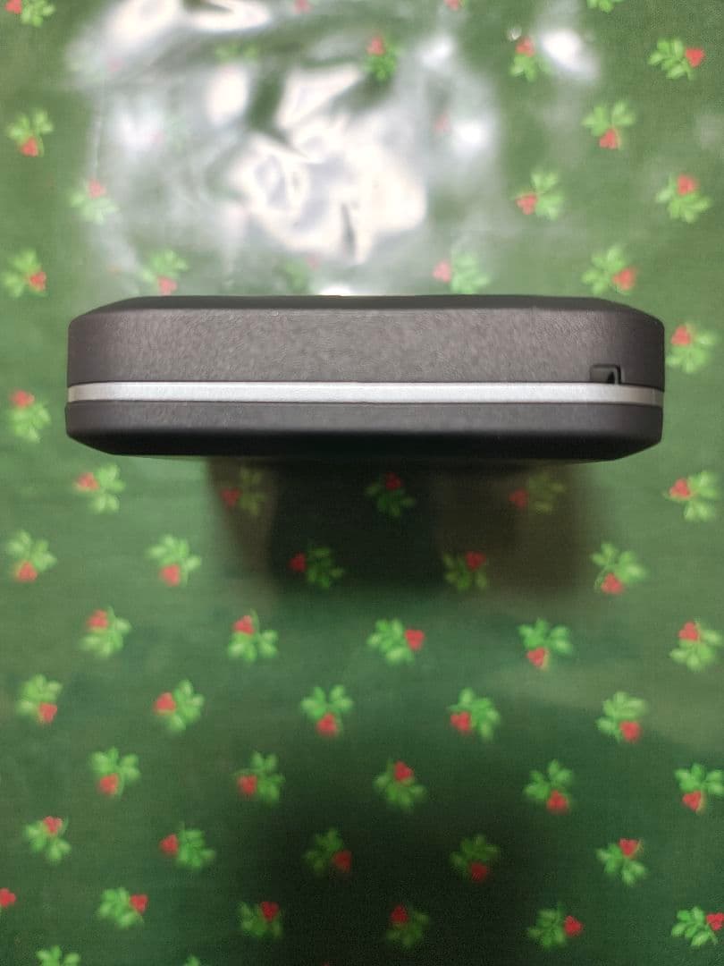 富士ソフトFUJISOFT FS040W モバイルルーター ほぼ未使用